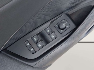 Skoda Octavia IV Liftback 1.5 TSI EVO 150KM 2024 Skoda Octavia 1.5TSI mHEV Selection DSG LED SalonPL ACC Podgrzewane Fotele, zdjęcie 17