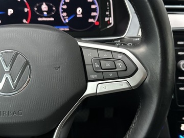 Volkswagen Passat B8 Variant Facelifting 2.0 TDI SCR 200KM 2022 Volkswagen Passat 2.0TDI 200KM 4Motion Elegance DS, zdjęcie 18