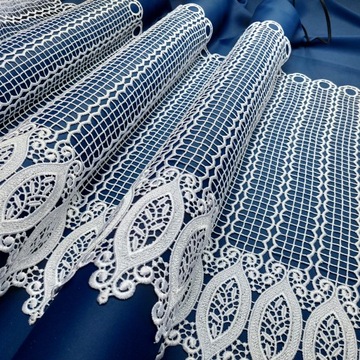 Заздростка, гипюр белый, полная толщина, 45 см*0,5 м.
