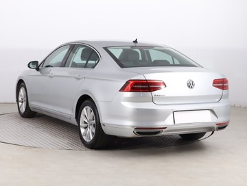 Volkswagen Passat B8 Limousine 2.0 TSI BlueMotion Technology 220KM 2015 VW Passat 2.0 TSI, Salon Polska, Serwis ASO, zdjęcie 3
