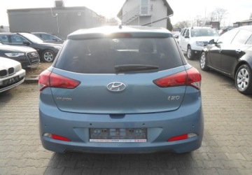 Hyundai i20 II Coupe 1.2 MPI 84KM 2016 Hyundai i20 Hyundai i20 II 1.2 Benzyna 84 KM 1.2 Benzyna 84KM, zdjęcie 4
