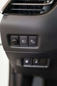 Toyota C-HR I Crossover Facelifting 1.8 Hybrid 122KM 2020 Toyota C-HR 1.8 Hybrid Executive 1.8 Hybryda 122KM, zdjęcie 12