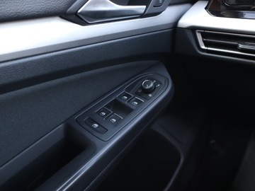 Volkswagen Golf VIII Variant 2.0 TDI 115KM 2020 VW Golf 2.0 TDI, Salon Polska, 1. Właściciel, zdjęcie 16