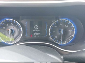 Chrysler Voyager V 2023 Chrysler Voyager Lx fwd 3.6 Benzyna 287KM, zdjęcie 11