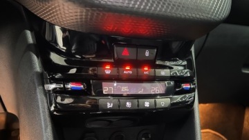 Peugeot 3008 I Crossover 1.6 HDi FAP 115KM 2013 Peugeot 3008 Panorama dach Nawigacja 1.6 Diesel 115KM, zdjęcie 12