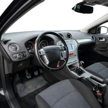 Ford Mondeo IV Kombi 2.0 Duratorq TDCi DPF 140KM 2008 Ford Mondeo Mk4 2.0 TDCi Viva Titanium, zdjęcie 23