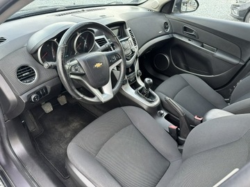 Chevrolet Cruze Hatchback 5d 2.0 VCDI 16V DOHC 163KM 2011 Chevrolet Cruze Opel Astra 2.0 VCDi 163KM Salon PL, zdjęcie 9