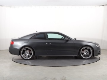Audi A5 8T Coupe Facelifting 2.0 TDI 177KM 2011 Audi A5 2.0 TDI, 174 KM, Skóra, Navi, Xenon, zdjęcie 5