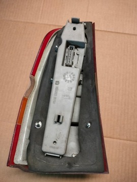 FORD ESCORT KOMBI 1995-2000 ZADNÍ SVĚTLO PRAVÁ