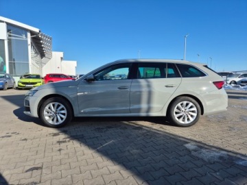 Skoda Octavia IV Scout 1.5 TSI ACT 150KM 2025 Skoda Octavia Edition 130 1.5 TSI manual Auto z pl, zdjęcie 1