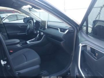 Toyota RAV4 V 2023 Toyota RAV4 Toyota RAV4 Hybrid LE AWD 2023 2.5 Hybryda 176KM, zdjęcie 10