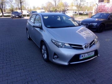 Toyota Auris II Hatchback 5d Valvematic 130 132KM 2014 Toyota Auris Salon PL, zdjęcie 2