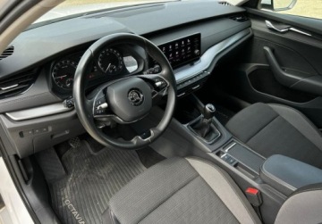 Skoda Octavia IV Liftback 2.0 TDI 115KM 2022 Skoda Octavia Nowy ROZRZAD, OPONY, Podgrzewane 4 fotele, Tempomat, Kamera,, zdjęcie 6