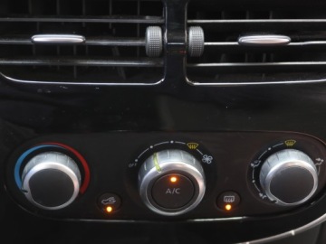 Renault Clio IV Hatchback 5d 1.2 16V 73KM 2016 Renault Clio 1.2 16V, Navi, Klima, Tempomat, zdjęcie 15