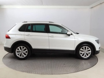 Volkswagen Tiguan II SUV 2.0 TDI 150KM 2017 VW Tiguan 2.0 TDI, DSG, Navi, Klima, Klimatronic, zdjęcie 5
