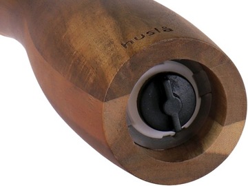 Ручная кофемолка Husla, дерево, 30 г, оттенки коричневого и бежевого.