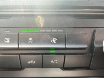 BMW Seria 1 F20-F21 Hatchback 5d 116i 136KM 2012 BMW Seria 1 KLIMATYZACJA NAWIGACJA PARKTRONIC TYL EL.SZYBY SERWISOWANA ORY, zdjęcie 10