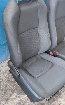 SEDADLA POHOVKA KOMPLET TOYOTA C-HR FACELIFT EVROPA VELMI DOBRÝ