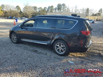 Chrysler Pacifica II 2017 Chrysler Pacifica _Limited_3.6 L_287 km_V6_2017r_7 osobowa 3.6 Benzyna, zdjęcie 3