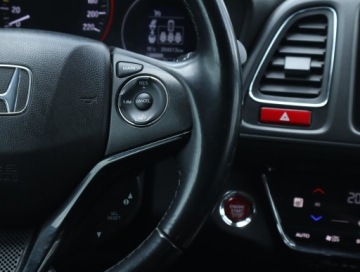 Honda HR-V II SUV 1.6 i-DTEC 120KM 2017 Honda HR-V 1.6 i-DTEC, Salon Polska, Serwis ASO, zdjęcie 23