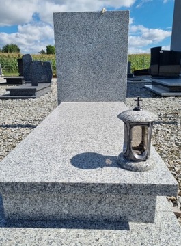Фонарь ИЗ ПОЛЬСКОГО ГРАНИТА для памятника или надгробия