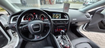 Audi A5 8T Coupe 2.0 TFSI 211KM 2010 Audi A5 Coupe 2.0 Turbo 211ps Quattro S-line rej. PL AF 19" Efektowna, zdjęcie 6