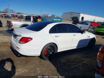 Mercedes Klasa E W213 2019 Mercedes-Benz Klasa E 63 amg s, 2019r., 4x4, 4.0L 4.0 Benzyna 603KM, zdjęcie 6