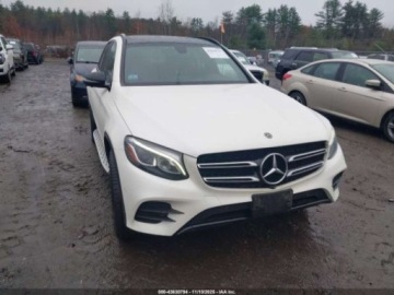 Mercedes GLC C253 2018 Mercedes-Benz GLC 2018 r., 2,0L GLC 300 4MATIC 2.0 Benzyna 241KM, zdjęcie 1