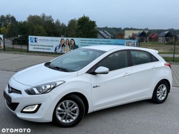 Hyundai i30 II Hatchback 3d 1.6 GDI 135KM 2013 Hyundai i30 Hyundai i30 blue 1.6 GDI YES Gold 1.6 Benzyna 135KM, zdjęcie 4
