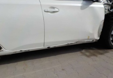 Toyota Auris II 2018 Toyota Auris Okazja 1.8 Hybryda 122KM, zdjęcie 10