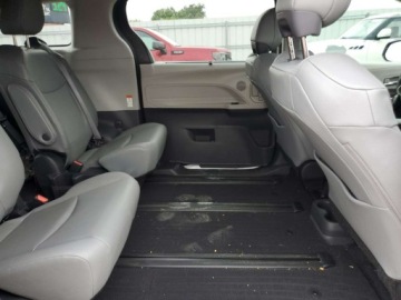 Toyota Sienna III 2023 Toyota Sienna XLE 2023 2.5 Hybryda 245KM, zdjęcie 11