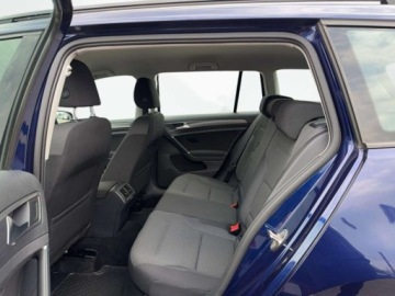 Volkswagen Golf VII Variant Facelifting 1.5 TSI ACT 150KM 2019 Volkswagen Golf Variant ACC LED Bluetooth Czujniki parkowania Podgrzewana, zdjęcie 10