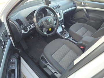 Skoda Octavia II Kombi 1.6 TDI CR DPF 105KM 2010 Skoda Octavia 1.6 TDI 4x4 105KM Ambition manual 6B, zdjęcie 9