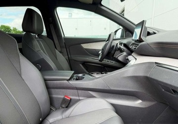 Peugeot 3008 II Crossover Facelifting  1.2 PureTech 130KM 2023 Peugeot 3008 Pormocja Noworoczna 1.2 PureTech 130KM GT AT8 FV 23 1.2 130KM, zdjęcie 29