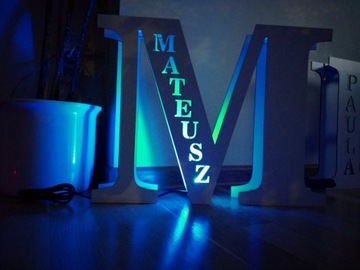 Lampka do pokoju dziecka z imieniem duża literka