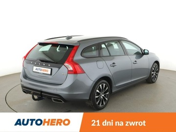 Volvo V60 I Kombi Facelifting 2.0 D2 DRIVE-E 120KM 2017 Volvo V60 Linje Svart D2 skóra navi PDC grzane, zdjęcie 6