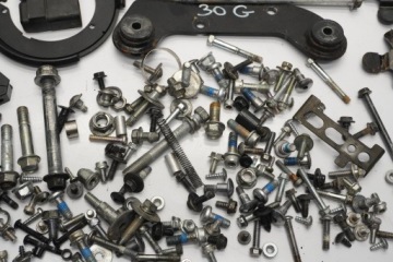 SUZUKI SFV 650 GLADIUS 09-16 БОЛТЫ ВИНТЫ