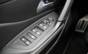 Peugeot 2025 Peugeot 308 1.2 mHEV GT SS e-DCS6 145KM 2025 SalonPL Gwarncja od RiA, zdjęcie 26