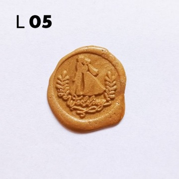 Золотая восковая марка найди свой узор