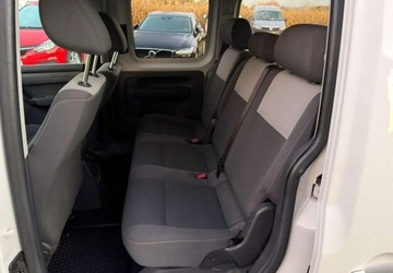 Volkswagen Caddy III Kombi Facelifting 2.0 EcoFuel 109KM 2011 Volkswagen Caddy 2.0 MPI 109 KM MAXI 7 osobowy 2.0 BenzynaLPG 109KM, zdjęcie 16
