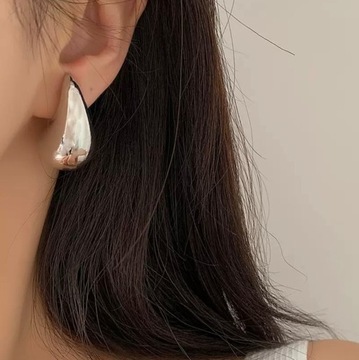 Kolczyki ze stali chirurgicznej Lolita Accessories srebrne Krople