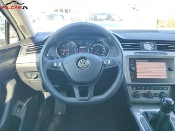 Volkswagen Passat B8 Variant 1.6 TDI BlueMotion SCR 120KM 2017 Volkswagen Passat GWARANCJA, Niski udokumentowany przebieg, Mozliwa zamian, zdjęcie 10