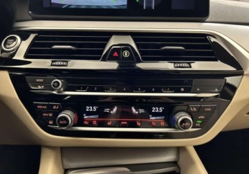 BMW Seria 5 G30-G31 Limuzyna Facelifting 2.0 518d 150KM 2021 BMW Seria 5 2.0 Diesel 150KM, zdjęcie 20