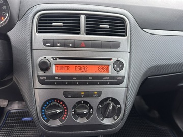 Fiat Punto Grande Punto Hatchback 5d 1.4 8v 77KM 2009 Fiat Grande Punto 1.4 8V 77KM/Klima/Salon PL/IWŁ, zdjęcie 23
