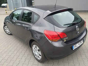 Opel Astra J Hatchback 5d 1.6 Twinport ECOTEC 115KM 2011 Opel Astra 1,6 115 KM ,Salon Polska, zdjęcie 10