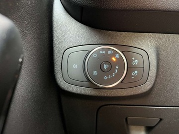 Ford Fiesta VIII Hatchback 3d 1.1  70KM 2018 Ford Fiesta 1.1 benzyna 70 KM zarejestrowany w PL zadbany mozliwa zami, zdjęcie 14