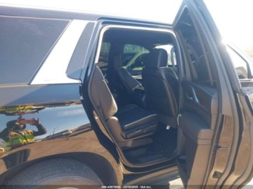 Cadillac Escalade III 2022 Cadillac Escalade 4wd Premium Luxury 2022 6.2 Benzyna 420KM, zdjęcie 13