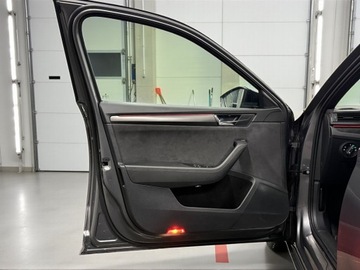 Skoda Superb III Scout 2.0 TSI 280KM 2022 Skoda Superb 2.0 TSI 280KM 4x4 Sportline, Salon Po, zdjęcie 15