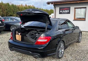 Mercedes Klasa C W205 2014 Mercedes-Benz Klasa C Wersja Avantgarde AMG 3.5 Benzyna 231KM, zdjęcie 20