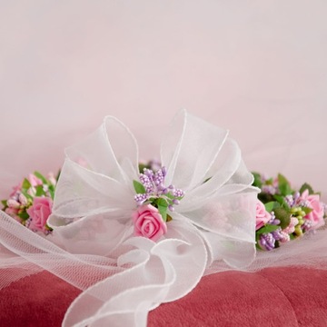 Причастие венок, как живые красочные цветы